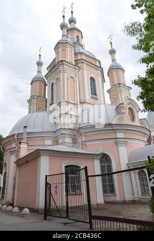 Kathedrale des Heiligen Apostels Andreas der erste Berufene und der erste Kavalier des Ordens des heiligen Andreas, General Feldmarschall Golovin. Stockfoto