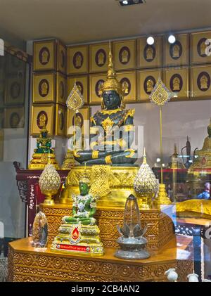 dh Gangaramaya Buddhistischer Tempel COLOMBO STADT SRI LANKA Tempel Museum Innere heilige Buddha-Reliquien Stockfoto