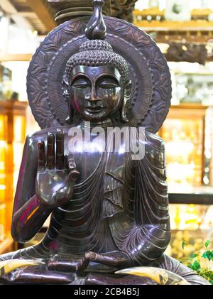 dh Gangaramaya Buddhistischer Tempel COLOMBO STADT SRI LANKA Tempel Museum Innere heilige Buddha-Reliquien Stockfoto