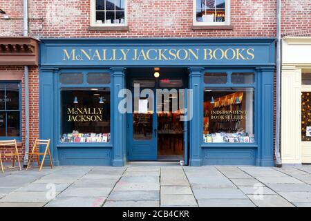 McNally Jackson, 4 Fulton St, New York, NYC Foto von einer unabhängigen Buchhandlung im South Street Seaport-Viertel in Manhattan. Stockfoto