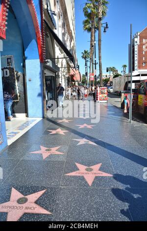 LOS ANGELES, CA, USA - 27. MÄRZ 2018 : die Hollywood Walk of Fame Stars in Los Angeles. Stockfoto