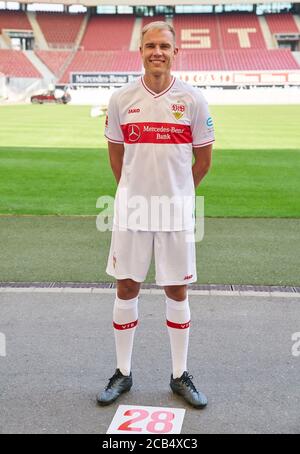 Stuttgart, 10. August 2020, Holger BADSTUBER, VFB 28 , ganze Figur, Aktion, Einzelbild, Einzelaktion, Beim VFB STUTTGART Media Day im 1. Deutsche Fußball Liga, 1. Bundesliga, Saison 2020/2021. © Peter Schatz / Alamy Live News Stockfoto