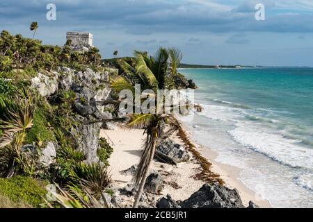 El Castillo oder das Schloss ist der größte Tempel in den Ruinen der Maya-Stadt Tulum an der Küste der Karibik. Tulum National Park, Qui Stockfoto