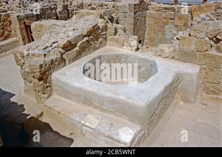 Baptisterium, östliche Kirche, Mamshit, Israel. Mamshit ist der nabatäischen Stadt Memphis. In der nabatäischen Zeitraum, Mamshit war wichtig, weil es auf Sat Stockfoto