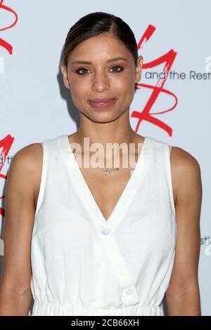 LOS ANGELES - JUN 23: Brytni Sarpy im Young and the Restless Fan Club Mittagessen im Marriott Burbank Convention Center am 23. Juni 2019 in Burbank, CA Stockfoto