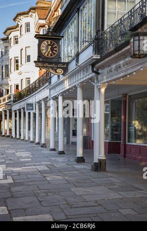 Das Pantiles Einkaufsviertel des königlichen tunbridge Wells kent Stockfoto