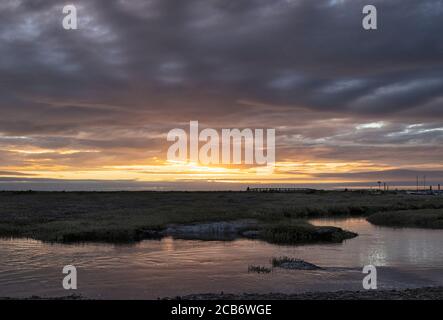 Morston Quay bei Sonnenuntergang, Norfolk, East Anglia, Großbritannien Stockfoto