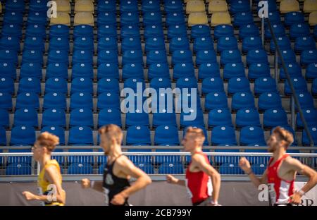 Braunschweig, Deutschland. August 2020. Feature, Athleten im leeren Stadion, Läufer, am 08.08.2020 Deutsche Leichtathletik-Meisterschaften 2020, ab 08.08. - 09.08.2020 in Braunschweig/Deutschland. Â Nutzung weltweit Credit: dpa/Alamy Live News Stockfoto