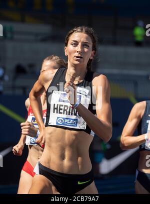 Braunschweig, Deutschland. August 2020. Christina HERING (LG Stadtwerke München), Action, Halbfinale 800m Frauen, am 08.08.2020 Deutsche Leichtathletik-Meisterschaften 2020, ab 08.08. - 09.08.2020 in Braunschweig/Deutschland. Â Nutzung weltweit Credit: dpa/Alamy Live News Stockfoto