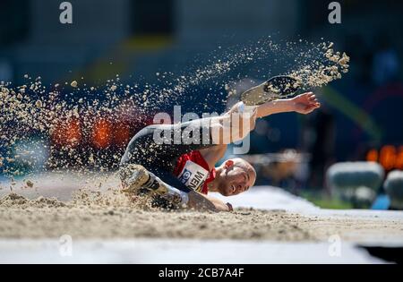 Braunschweig, Deutschland. August 2020. Felix WENZEL, SC Potsdam, Action, Männer-Dreisprung, am 08.08.2020 Deutsche Leichtathletik-Meisterschaften 2020, ab 08.08. - 09.08.2020 in Braunschweig/Deutschland. Â Nutzung weltweit Credit: dpa/Alamy Live News Stockfoto