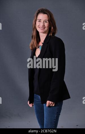 Die britische Schriftstellerin Rachel Hewitt besucht während des Edinburgh eine Fotozelle Internationales Buchfestival 2018 Stockfoto