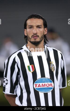 Turin Italien, 17. September 2003, 'Delle Alpi' Stadion, UEFA Champions League 2003/2004, FC Juventus- SK Galatasaray: Gianluca Zambrotta vor dem Spiel Stockfoto