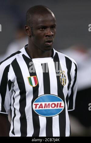 Turin Italien, 17. September 2003, 'Delle Alpi' Stadion, UEFA Champions League 2003/2004, FC Juventus- SK Galatasaray: Lilian Thuram während des Spiels Stockfoto