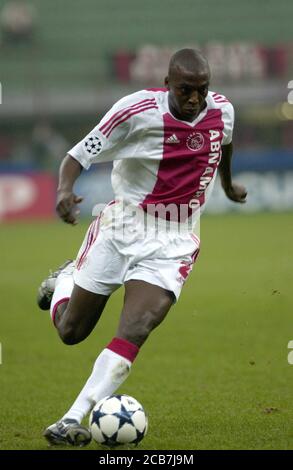 Mailand Italien 16. September 2003, 'G.MEAZZA SAN SIRO' Stadion, UEFA Champions League 2003/2004, AC Mailand - FC Ajax: Hatem Trablesi in Aktion während des Spiels Stockfoto