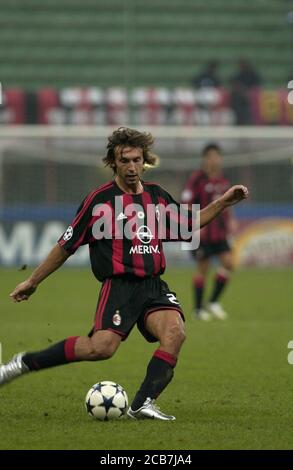 Mailand Italien 16 September 2003, 'G.MEAZZA SAN SIRO' Stadion, UEFA Champions League 2003/2004, AC Mailand - FC Ajax: Andrea Pirlo in Aktion während des Spiels Stockfoto