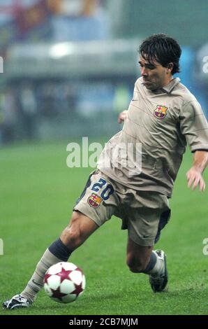 Mailand Italien, 20. Oktober 2004, 'SAN SIRO' Stadion, UEFA Champions League 2004/2005 , AC Mailand - FC Barcelona : Deco während des Spiels Stockfoto