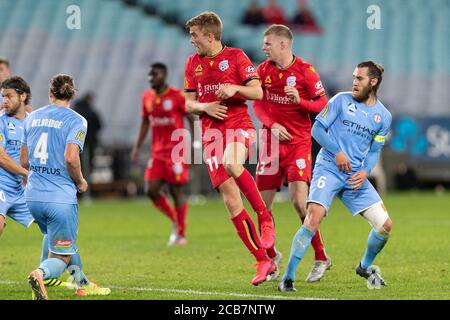 Sydney, Australien. August 2020. Adelaide United Stürmer Kristian Opseth (11) sucht den Gewinner während der Hyundai A League Spiel zwischen Melbourne City und Adelaide United im ANZ Stadium, Sydney, Australien am 11. August 2020. Foto von Peter Dovgan. Nur redaktionelle Verwendung, Lizenz für kommerzielle Nutzung erforderlich. Keine Verwendung bei Wetten, Spielen oder Veröffentlichungen einzelner Vereine/Vereine/Spieler. Kredit: UK Sports Pics Ltd/Alamy Live Nachrichten Stockfoto