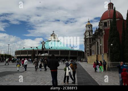 Basilika unserer Lieben Frau von Guadalupe in Mexiko-Stadt. Schrein von Guadalupe. Stockfoto