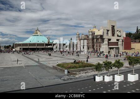 Basilika unserer Lieben Frau von Guadalupe in Mexiko-Stadt. Schrein von Guadalupe. Stockfoto