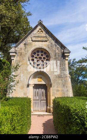 Französische Kapelle von Les Jardins de Marqueyssac in der Dordogne, Frankreich Stockfoto