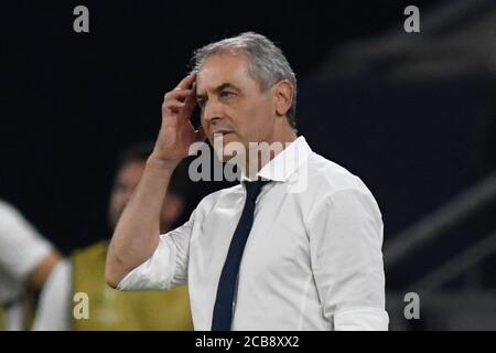 Gelsenkirchen, Deutschland. August 2020. Fußball, Europa League, Achtelfinale, Viertelfinale: Schachtjor Donezk - FC Basel in der Verltins Arena. Basel-Trainer Marcel Koller reagiert. Quelle: Bernd Thissen/dpa/Alamy Live News Stockfoto