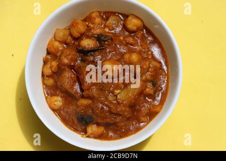 Chole Masala oder Chana Masala, Chickpea Curry, würzige Soße, indische Küche Stockfoto