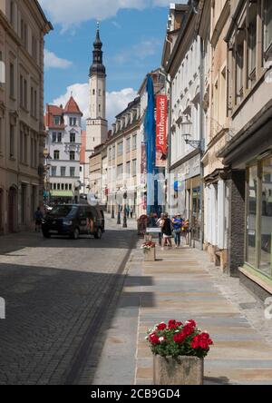 Zittau, Sachsen, Deutschland, 11. Juli 2019: Historische Altstadt von Zittau mit St. Pauls Kirche. Sommer sonnigen Tag, blauer Himmel Stockfoto
