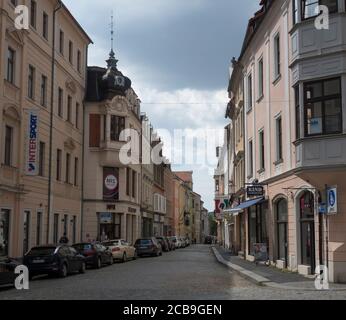 Zittau, Sachsen, Deutschland, 11. Juli 2019: Straßen der historischen Altstadt von Zittau Sommer sonniger Tag, blauer Himmel im Hintergrund Stockfoto