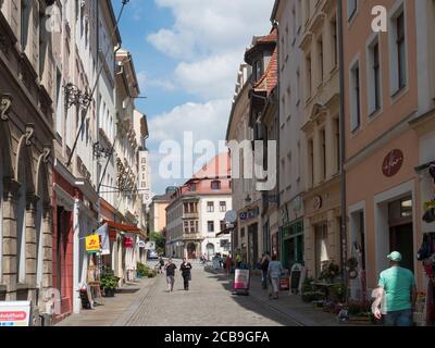Zittau, Sachsen, Deutschland, 11. Juli 2019: Straßen der historischen Altstadt von Zittau Sommer sonniger Tag, blauer Himmel im Hintergrund Stockfoto