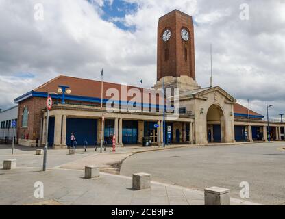 Seacombe, Großbritannien: 23. Jun 2020: Eine allgemeine Ansicht des Fährterminals, von dem aus die Fähre über die Mersey abfährt und ankommt. Stockfoto