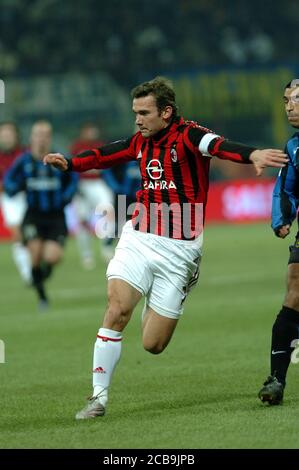 Mailand Italien, 11. Dezember 2005, 'G.MEAZZA SAN SIRO' Stadion,Campionato di Calcio Seria A 2005/2006, FC Inter - AC Mailand : Andriy Shevchenko in Aktion während des Spiels Stockfoto