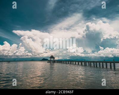 Blick auf das Paradies Santhiya Resort in Koh Yao Yai, Insel im Andamanensee zwischen Krabi und Phuket Thailand Stockfoto