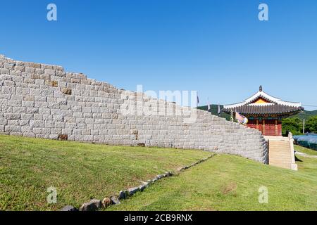 Ganghwa-gun, Incheon, Südkorea July 15, 2020 -Jwagang Donedae Outpost. korea ganghwado historische Website Landschaft. Stockfoto