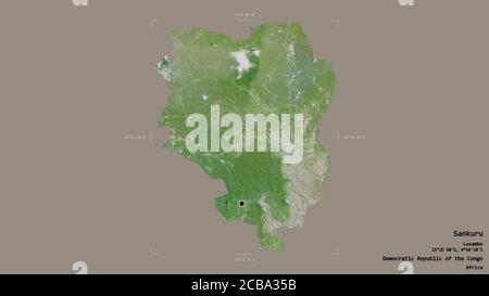 Gebiet von Sankuru, Provinz der Demokratischen Republik Kongo, isoliert auf einem soliden Hintergrund in einem georeferenzierten Begrenzungsrahmen. Beschriftungen. Satellitenbild Stockfoto