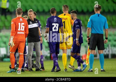 01-08-2020: Sport : Groningen gegen Herakles Almelo Herakles Almelo Trainer Frank Wormuth dankt seinen Spielern während des Freundschaftsspiels FC Groningen gegen sie Stockfoto