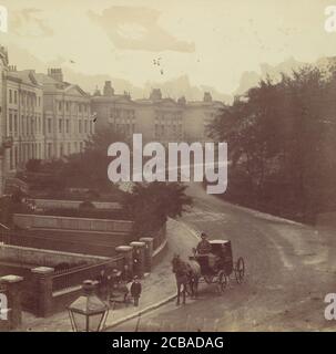 Carriage on Street in Residential Neighborhood, London, 1860er Jahre. Stockfoto