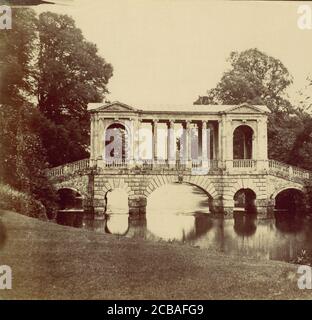 Wilton House mit Palladian Bridge von Morris, 1850er Jahre. Stockfoto