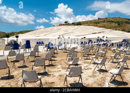palco -il Cretto di Burri, la più grande Opera d'arte a cielo aperto in italia, Alberto Burri, arte ambientale, Gibellina vecchia terremoto del Belice Stockfoto