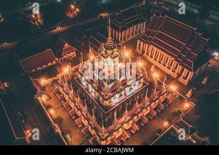 Luftaufnahme des Loha Prasat-Tempels in der Altstadt von Bangkok In Thailand Stockfoto