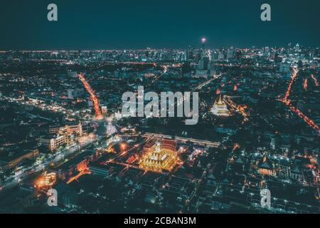 Luftaufnahme des Loha Prasat-Tempels in der Altstadt von Bangkok In Thailand Stockfoto