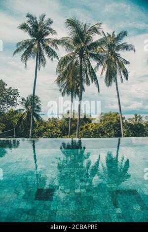 Traumvilla Blick auf Koh Yao Yai, Insel im Andamanensee zwischen Krabi und Phuket Thailand Stockfoto