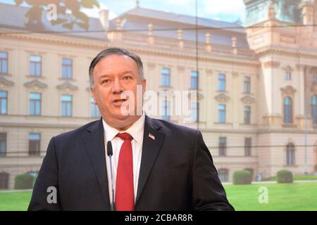 DER US-Außenminister Pompeo stimmte zu, dass Russland versuche, seine Demokratien und das westliche Bündnis zu zerstören, sagte Pompeo während einer Pressekonferenz in Prag, Tschechische Republik, am 12. August 2020. (CTK Photo/Katerina Sulova) Stockfoto