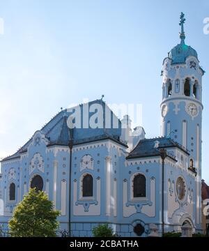 Die Blaue Kirche oder St. Elisabeth oder Modry Kostol Svatej Alzbety in der Altstadt in Bratislava, Slowakei. Stockfoto