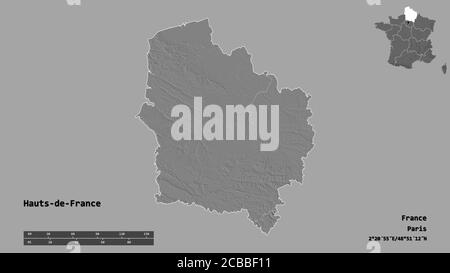 Form von Hauts-de-France, Region von Frankreich, mit seiner Hauptstadt auf festem Hintergrund isoliert. Entfernungsskala, Regionenvorschau und Beschriftungen. Bilevel Elevatio Stockfoto