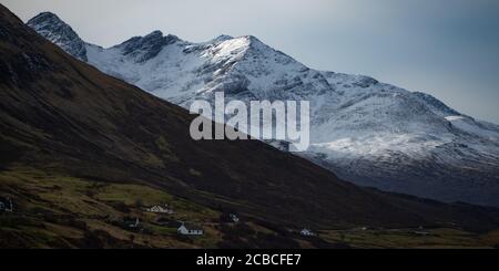 Schneebedeckte Cuillins Ridge Isle of Skye Stockfoto