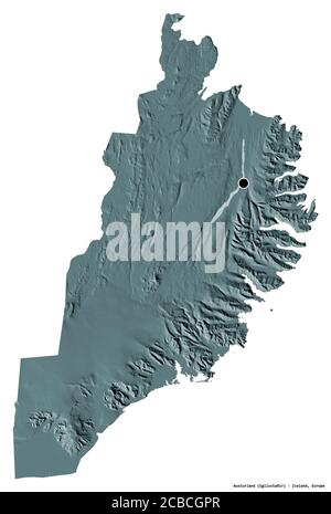 Form von Austurland, Region von Island, mit seiner Hauptstadt isoliert auf weißem Hintergrund. Farbige Höhenkarte. 3D-Rendering Stockfoto