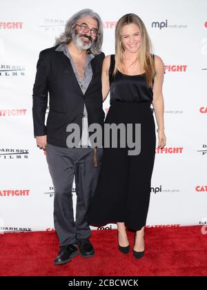 2. März 2017, Hollywood, Kalifornien, USA: Onur Tukel und Alicia Silverstone besuchen die Premiere von Dark Sky Films'''Catfight'' bei Cinefamily. (Bild: © Billy Bennight/ZUMA Wire) Stockfoto