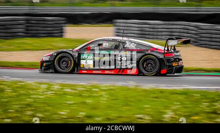 Oschersleben, Deutschland, 28. April 2019: Rennfahrer Arlind Hoti fährt mit seinem Audi R8 LMS von Aust Motorsport beim GT-MEISTERWAGENRENNEN Stockfoto