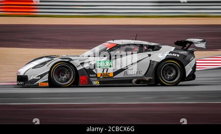 Oschersleben, Deutschland, 28. April 2019: Markus Pommer fährt eine Corvette C7 GT3 während eines GT-MEISTERWAGENRENNENS in der Motorsport Arena in Deutschland. Stockfoto