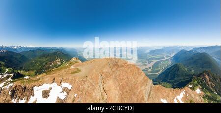 Luftpanoramic Blick auf Cheam Mountain Stockfoto